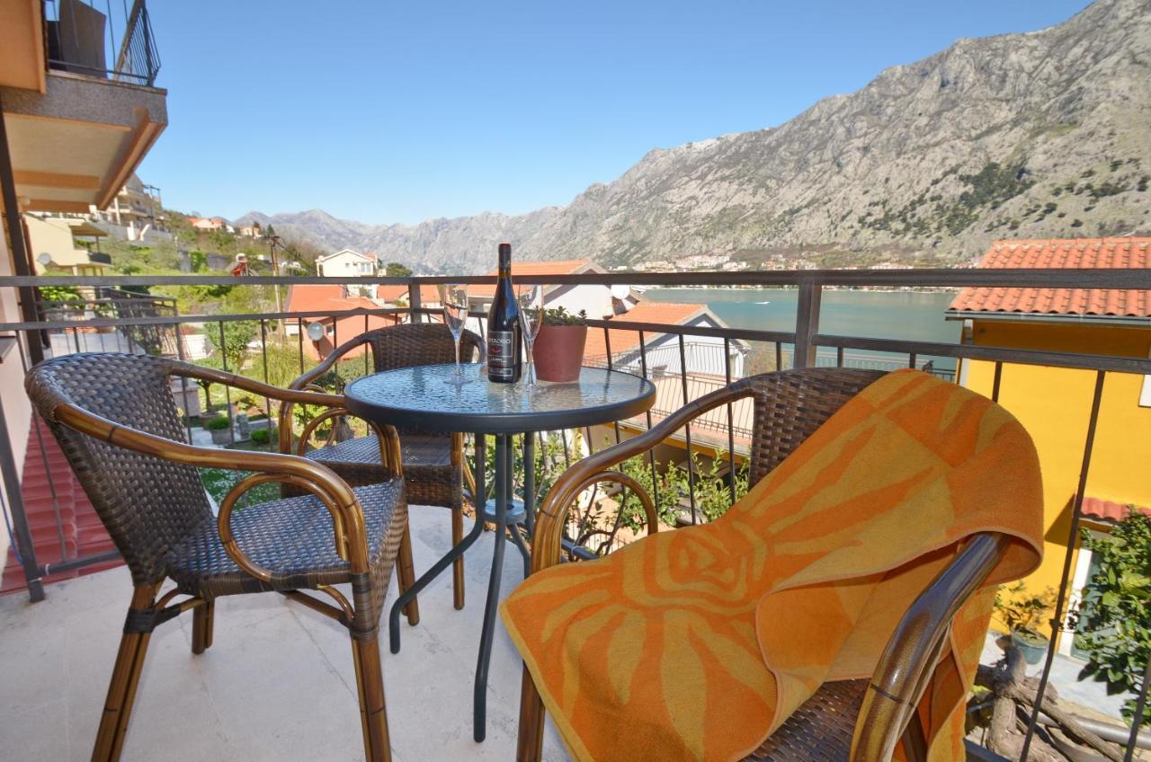 Apartments Andrija Kotor Exterior photo