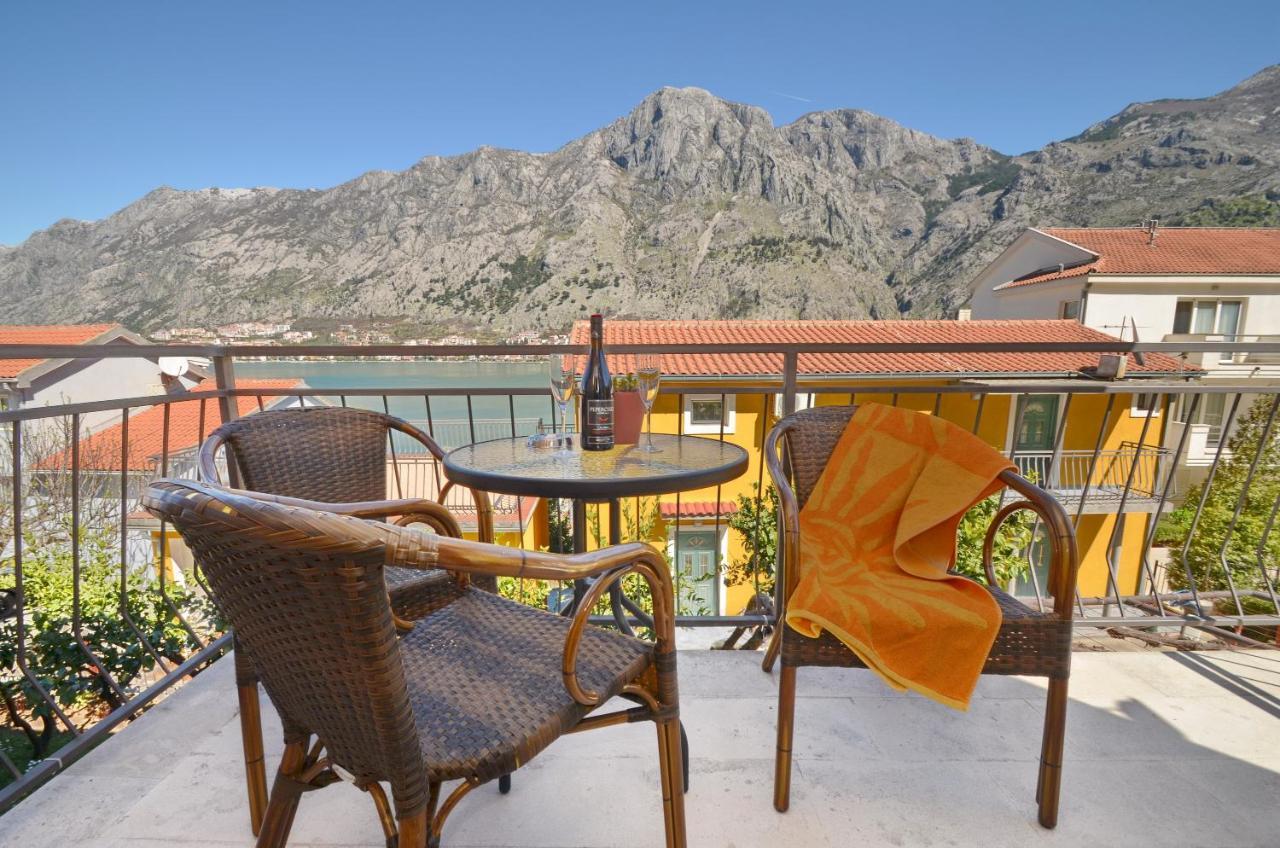 Apartments Andrija Kotor Exterior photo