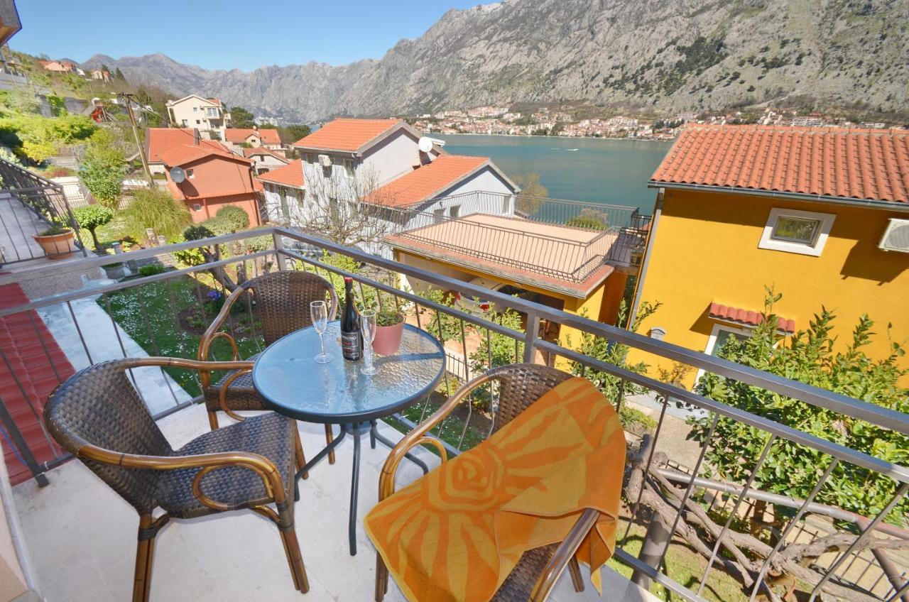 Apartments Andrija Kotor Exterior photo
