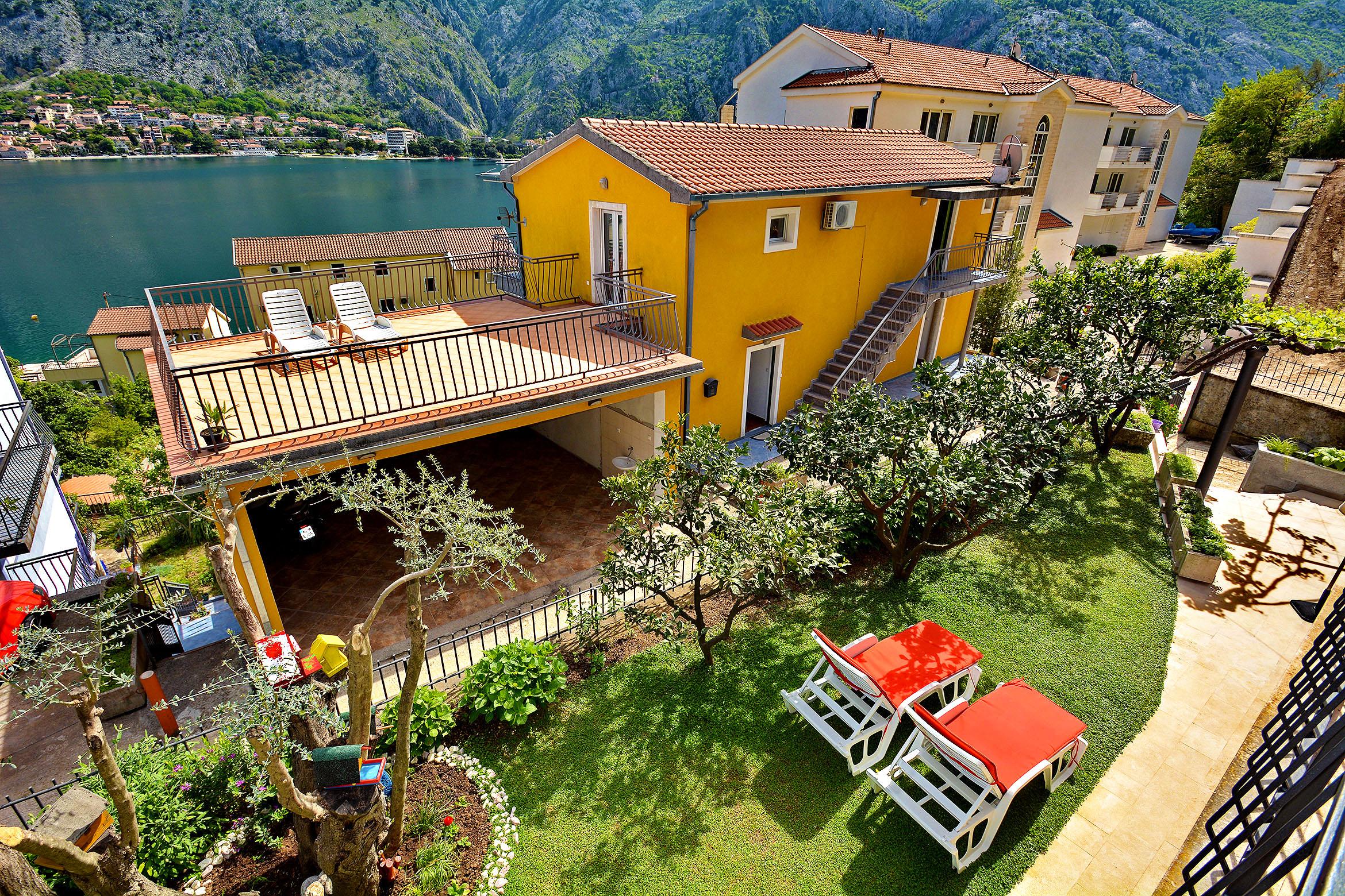 Apartments Andrija Kotor Exterior photo