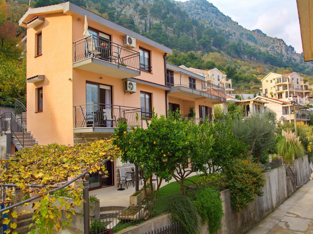 Apartments Andrija Kotor Exterior photo