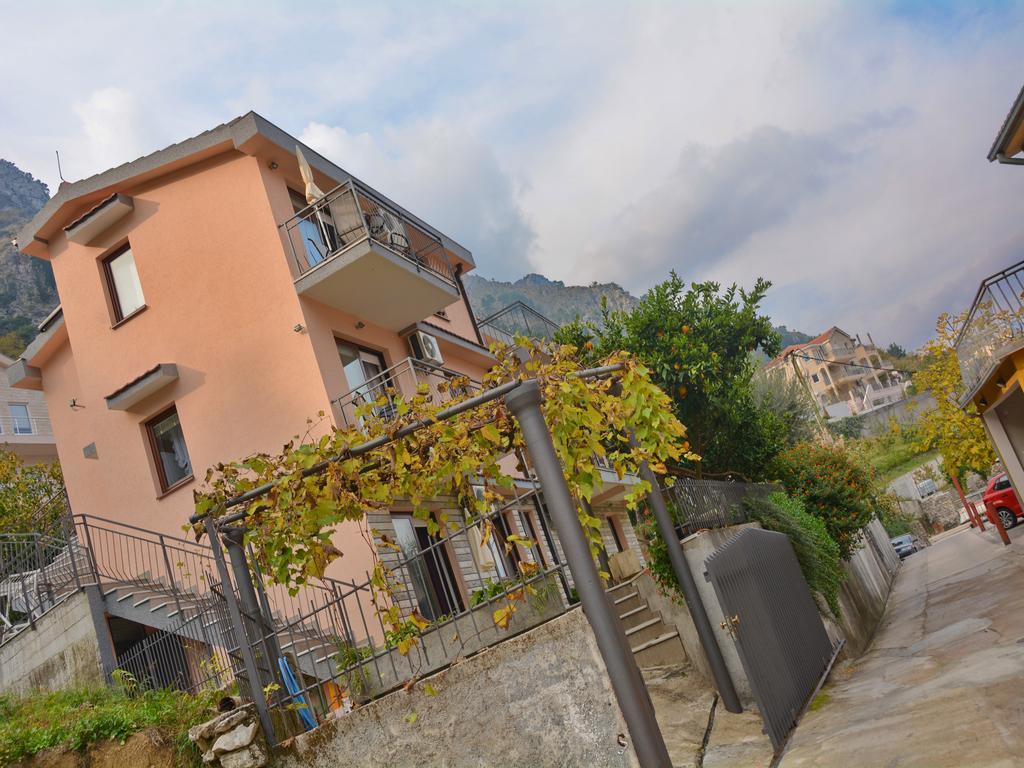 Apartments Andrija Kotor Exterior photo